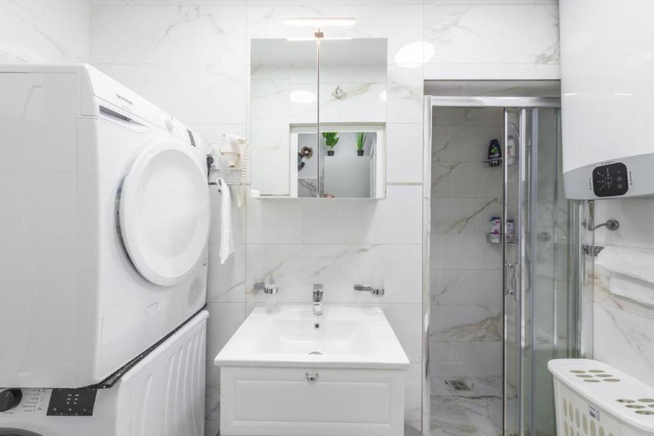 Apartment Zolla Dubrovnik- Hot Tub And Free Parking Exterior photo